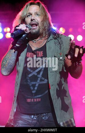 Vince Neil se produit au Raleigh Amphitheater de Raleigh, en Caroline du Nord. Banque D'Images
