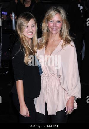 Heather Locklear et Ava Sambora assistent à la première de 'The Twilight Saga: Breaking Dawn - part 1' à Los Angeles, Etats-Unis. Banque D'Images