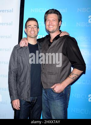 Carson Daly et Blake Shelton participant à la NBC Universal Press Tour All-Star Party qui s'est tenue à l'Athenaeum à Pasadena, aux États-Unis. Banque D'Images