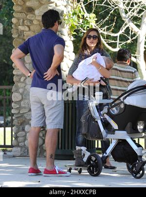 Jessica Alba, Cash Warren et Daughter Haven est vu dehors et sur à Beverly Hills, Californie Banque D'Images