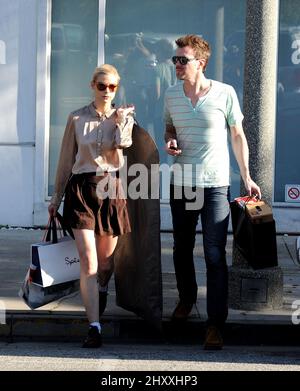 Jaime King et son mari Kyle Newman est vu dehors et autour à Los Angeles, Californie Banque D'Images