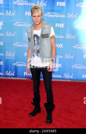 Colton Dixon participe à la finale de la saison 11 de l'Idol 2012 qui s'est tenue au Nokia Theatre, à Los Angeles. Banque D'Images