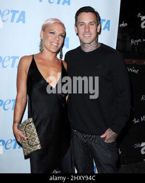 Pink, Carey Hart participe au programme Stand Up for Animals de PETA, qui se tient au Comedy Store, à Hollywood. Banque D'Images