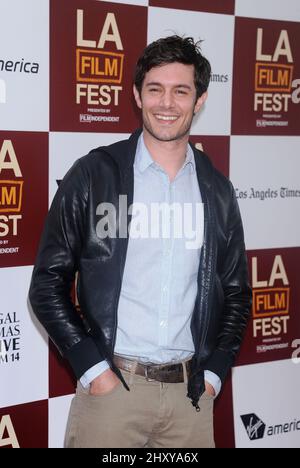 Adam Brody participe à la première « « « un ami pour la fin du monde » au Festival du film de Los Angeles 2012 qui s'est tenu au Regal Cinemas L.A. Vivre à Los Angeles, Etats-Unis. Banque D'Images