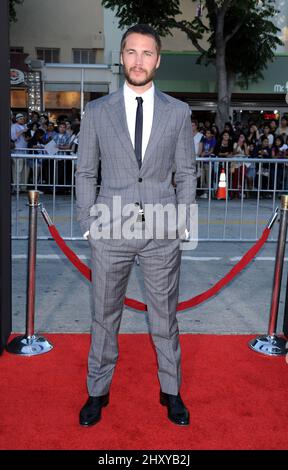 Taylor Kitsch assiste à la première mondiale de « âges » qui s'est tenue au Mann Village Theatre, Westwood, Californie. Banque D'Images