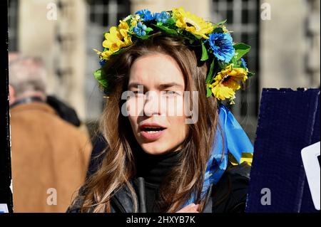 Arrêter la guerre. Stand avec Ukraine Rally, Whitehall, Londres. ROYAUME-UNI Banque D'Images