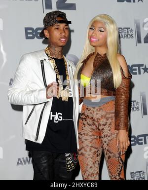 Nicki Minaj et Tyga ont fait marche arrière aux BET Awards le dimanche 1 juillet 2012, à Los Angeles. Banque D'Images