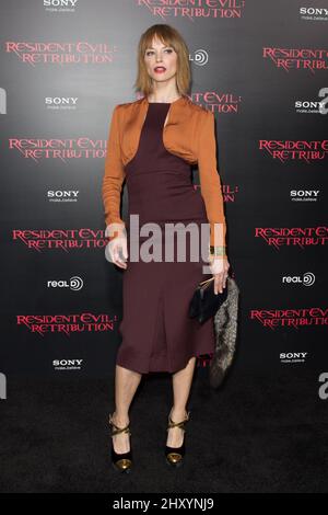 Sienna Gulory participe à la première américaine « Resident Evil: Retribution » qui s'est tenue aux cinémas Regal de L.A. Vivre à Los Angeles, Etats-Unis. Banque D'Images