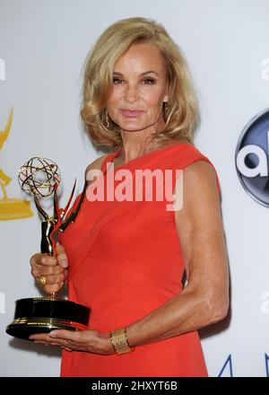 Jessica Lange dans la salle de presse lors des Primetime Emmy Awards 64th qui se tiennent au Nokia Centre, Los Angeles. Banque D'Images