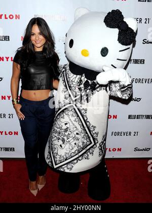 PIA Toscano attestation du Nylon - Hello Kitty Forever Launch en Californie. Banque D'Images