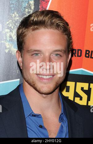 Jonny Weston 'Chasing Mavericks' - première de Los Angeles tenue au Grove, Los Angeles, Californie, le 18 octobre 2012. Banque D'Images