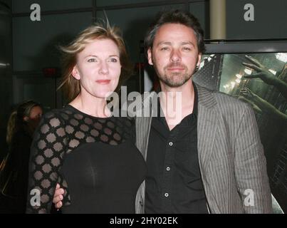 Michael J. Bassett et sa femme assistent à la première de Silent Hill : Revelations 3D à Los Angeles. Banque D'Images