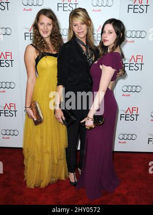 Destry Allyn Spielberg, Kate Capshaw, Sasha Spielberg assiste à la première de 'Lincoln' lors du gala de clôture du FEST 2012 de l'AFI qui s'est tenu au théâtre chinois de Grauman, à Los Angeles. Banque D'Images