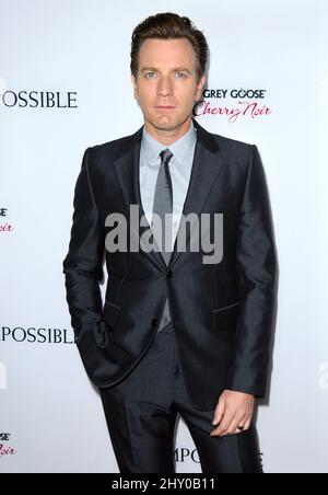 Ewan McGregor assistant à la première de "l'impossible" à Los Angeles. Banque D'Images