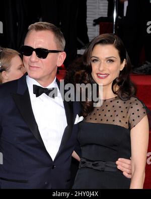 Rachel Weisz et Daniel Craig arrivent aux Golden Globe Awards 70th qui se tiennent à l'hôtel Beverly Hilton, Beverly Hills, Californie, le 13 janvier 2013. Banque D'Images