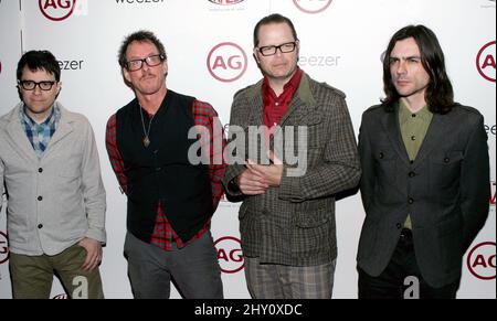 Rivers Cuomo, Scott Shriner, Patrick Wilson, Brian Bell de Weeze participant au Weezer Greatest Hits Show au Haze Nightclub de Las Vegas, Nevada Banque D'Images