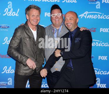 Gordon Ramsay, Graham Elliott et Joe Bastianich assistent à l'événement « Meet the American Idol Finalists » à Los Angeles, en Californie. Banque D'Images