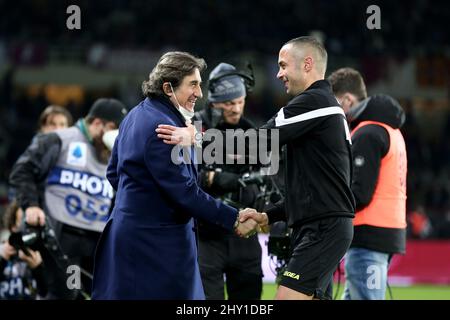 Marco Guida arbitre, et Urbano le président du Caire Torino FC pendant la série Un match de 2021/22 entre le FC Torino et le FC Inter au Stadio Olimpico Grande to Banque D'Images