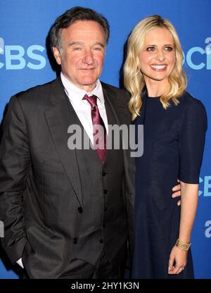 Robin Williams et Sarah Michelle Gellar participant à la présentation préliminaire CBS 2013 au Lincoln Center de New York, aux États-Unis. Banque D'Images