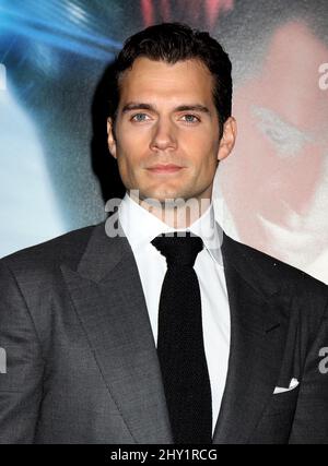 Henry Cavill participe à la première « un de l'acier » qui s'est tenue au Hall Alice Tully au Lincoln Center de New York, aux États-Unis. Banque D'Images