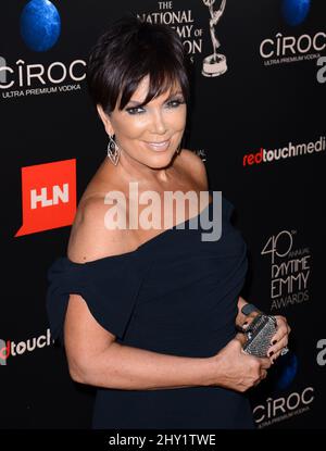 Kris Jenner participe aux Prix Emmy annuels de la journée 40th à Beverly Hills, en Californie. Banque D'Images