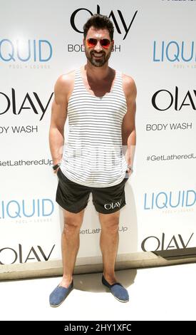 Danse avec les Starss' Val Chmerkovskiy et Maks Chmerkovskiy lors d'un événement promotionnel pour Oil of Olay au Aria Resort & Casino de Las Vegas. La photo est Maksim Chmerkovski Banque D'Images