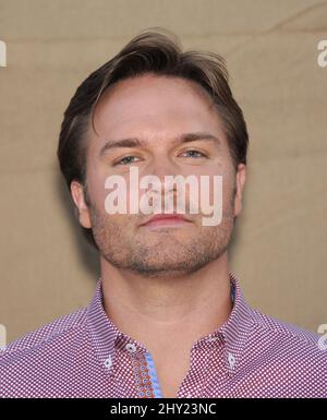 Scott porter participe à la CBS, à Showtime et à la CW 2013 Summer Stars Party annuelle à l'hôtel Hilton de Los Angeles Banque D'Images