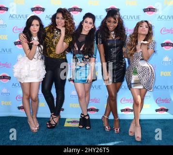 Fifth Harmony assiste aux prix Teen Choice 2013 qui se sont tenus au Gibson Amphitheater, Los Angeles, le 11th août 2013. Banque D'Images