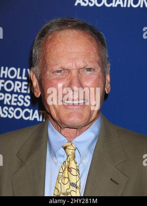 Tab Hunter participant au déjeuner d'installation de l'association de presse étrangère de Hollywood à Los Angeles, Californie. Banque D'Images