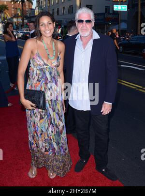 Ron Perlman participe à la première projection de la saison 6 des « Sons of Anarchy » au Dolby Theatre, Los Angeles. Banque D'Images
