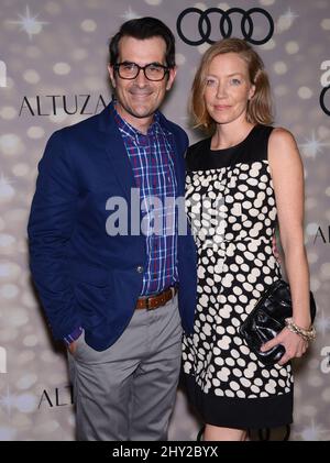 Ty Burrell et Holly Burrell participant à la fête de cocktail Audi et Altuzarra à West Hollywood, Californie. Banque D'Images