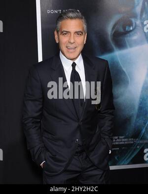 George Clooney assistant à la première « Gravity » de New York à AMC Lincoln Square Banque D'Images