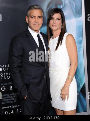 Sandra Bullock et George Clooney assistent à la première « Gravity » de New York à AMC Lincoln Square Banque D'Images