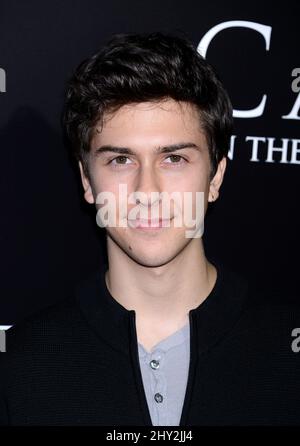 NAT Wolff participe à la première de 'Carrie' à Los Angeles, en Californie. Banque D'Images