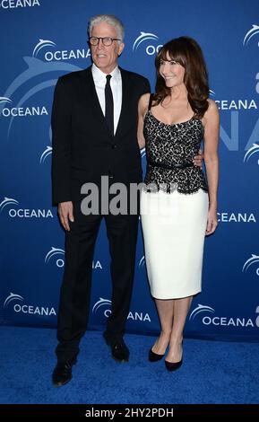 Mary Steenburgen et Ted Danson arrivent pour le gala Oceana Partners Award et profitent à la plus grande organisation internationale du monde qui se concentre uniquement sur la conservation de la vie marine et océanique au Beverly Wilshire Hotel, à Beverly Hills Banque D'Images