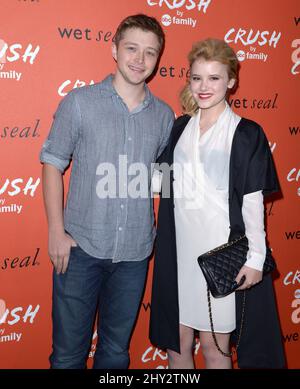 Sterling Knight, Taylor Sprailer participe à la célébration du lancement de la « Crush by ABC Family », qui s'est tenue à l'hôtel London, Los Angeles Banque D'Images