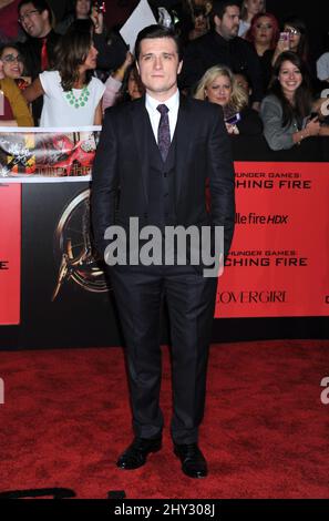 Josh Hutcherson participant à la première de 'The Hunger Games: Hunger Fire' à Los Angeles, Californie. Banque D'Images