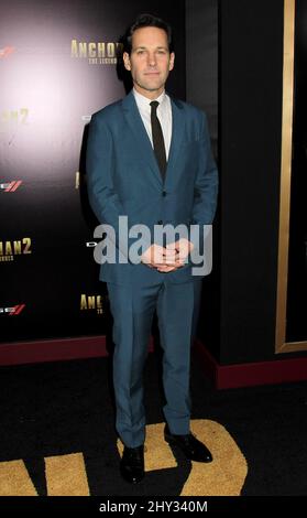 Paul Rudd assiste à la première d'Anchorman 2: The Legend continue, à New York. Banque D'Images