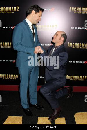 Paul Rudd et David Koechner assistent à la première d'Anchorman 2: The Legend continue, à New York. Banque D'Images