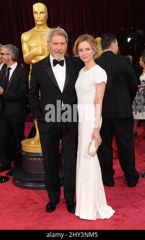 Harrison Ford et Calista Flockhart arrivent au 86e Academy Awards qui s'est tenu au Dolby Theatre à Hollywood, Los Angeles, CA, États-Unis, le 2 mars 2014. Banque D'Images