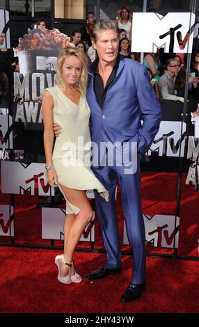 David Hasselhoff et Hayley Roberts participant aux MTV Movie Awards 2014 à Los Angeles, Californie. Banque D'Images