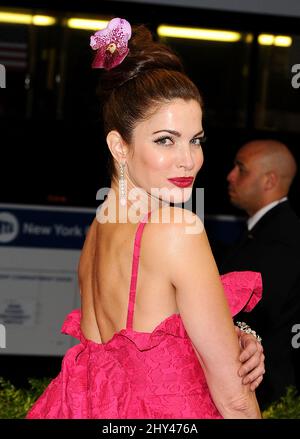 Stephanie Seymour arrivée à l'Institut de costume avantage met Gala célébration de l'ouverture de l'exposition Charles James, au-delà de la mode et du nouveau Centre de costume Anna Wintour. Metropolitan Museum of Art, New York. Banque D'Images