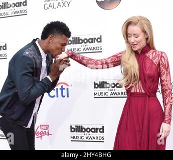 Chris Brown et Iggy Azalea arrivent aux Billboard Music Awards, au MGM Grand Garden Arena le dimanche 18 mai 2014, à Las Vegas. Banque D'Images