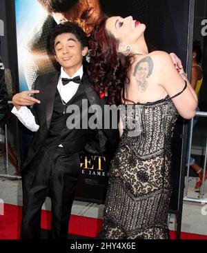 James Brown II et Tomi Rae Brown assistent à la première « Get On Up » de New York qui s'est tenue au théâtre Apollo le 21 juillet 2014. Banque D'Images