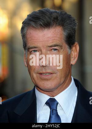 Pierce Brosnan assiste à la première du long métrage « The November Man » au TCL Chinese Theatre le mercredi 13 août 2014 à Los Angeles. Banque D'Images