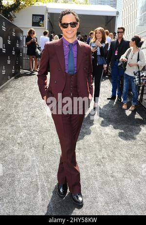 Zac Posen arrivant pour la finale de la saison 13 du projet Runway lors des présentations de la Mercedes-Benz Fashion week Printemps/été 2015 au théâtre du Lincoln Center à New York City, NY, le 5 septembre 2014. Banque D'Images