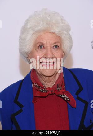 Charlotte Rae assister à la Paley Fall Flashback: "Les faits de la vie" Réunion anniversaire 35th au Centre Paley pour les médias Banque D'Images