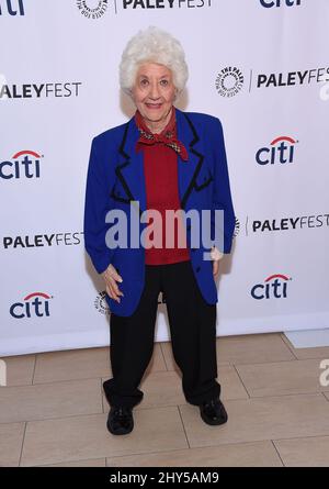 Charlotte Rae assister à la Paley Fall Flashback: "Les faits de la vie" Réunion anniversaire 35th au Centre Paley pour les médias Banque D'Images