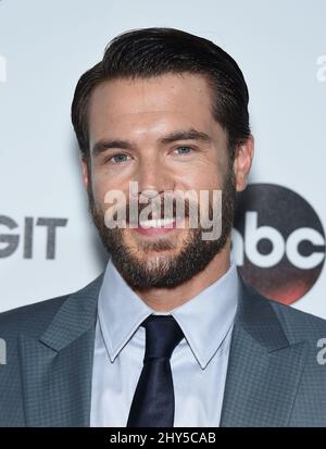 Charlie Weber arrive pour le premier événement TGIT de l'Anatomy, scandale & How to get Away with Murder au Palihouse, Hollywood, Los Angeles, le 20 septembre 2014. Banque D'Images