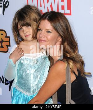 Michelle Stafford et Natalia Scout Lee Stafford assistent à l'événement VIP Halloween de Disney qui a eu lieu au Disney Consumer Products Campus, Glendale, CA, le 1 octobre 2014. Banque D'Images